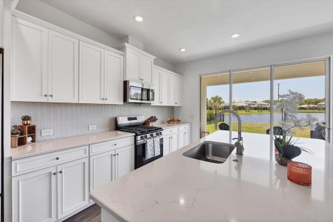 Casa en venta en Sarasota, Florida, 3 dormitorios, 199.09 m2 № 1883059 - foto 2