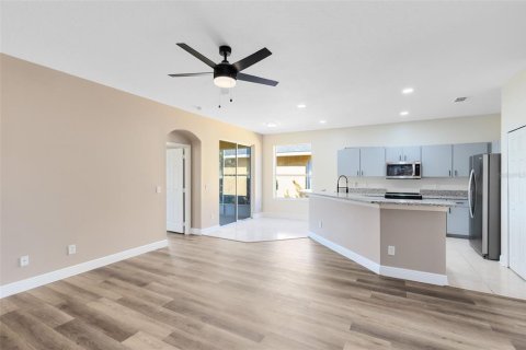Casa en venta en Orlando, Florida, 3 dormitorios, 168.62 m2 № 1637022 - foto 10