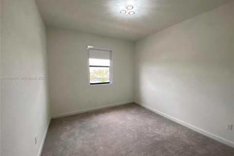 Adosado en alquiler en Pembroke Pines, Florida, 4 dormitorios, 169.83 m2 № 1997848 - foto 21