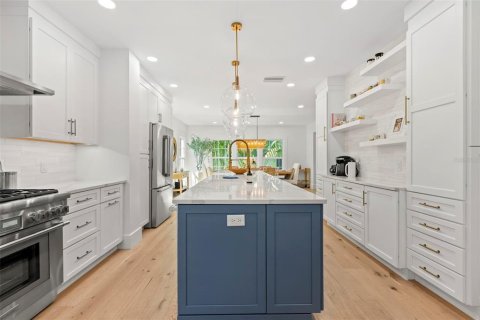Villa ou maison à vendre à Saint Petersburg, Floride: 6 chambres, 335.38 m2 № 2430563 - photo 15