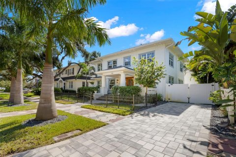 Villa ou maison à vendre à Saint Petersburg, Floride: 6 chambres, 335.38 m2 № 2430563 - photo 2
