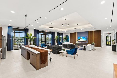 Touwnhouse à vendre à Miami, Floride: 3 chambres, 168.34 m2 № 2078534 - photo 24
