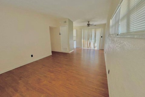 Villa ou maison à vendre à Orlando, Floride: 3 chambres, 89.19 m2 № 2120401 - photo 4