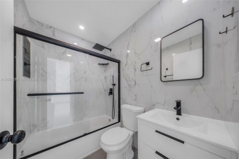 Villa ou maison à louer à Fort Lauderdale, Floride: 3 chambres, 83.61 m2 № 2276835 - photo 8