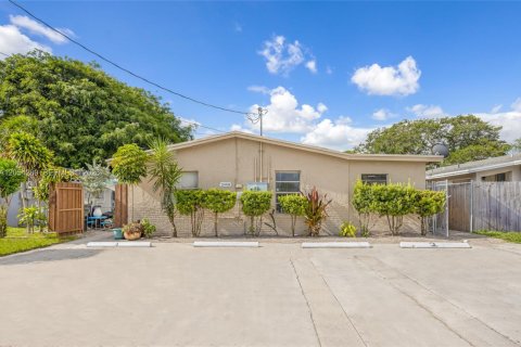 Villa ou maison à Fort Lauderdale, Floride 3 chambres, 83.61 m2 № 2276835