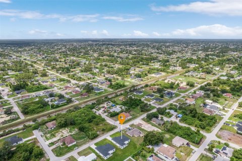 Villa ou maison à vendre à Lehigh Acres, Floride: 4 chambres, 202.53 m2 № 1957807 - photo 29