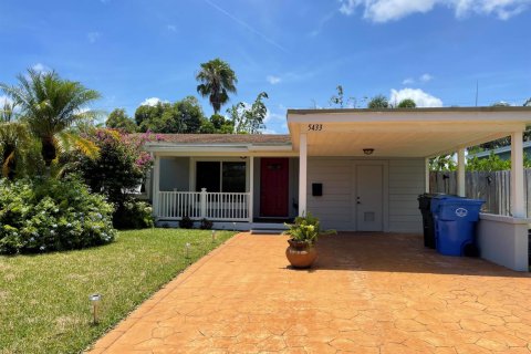 Casa en Oakland Park, Florida 3 dormitorios, 109.44 m2 № 2370530