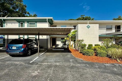 Condo à Seminole, Floride, 2 chambres  № 2148478