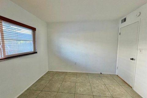Copropriété à louer à Seminole, Floride: 2 chambres, 107.3 m2 № 2148478 - photo 28