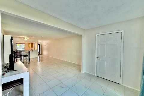 Copropriété à louer à Seminole, Floride: 2 chambres, 107.3 m2 № 2148478 - photo 14