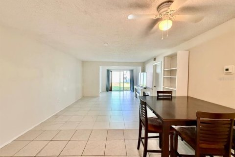 Copropriété à louer à Seminole, Floride: 2 chambres, 107.3 m2 № 2148478 - photo 11