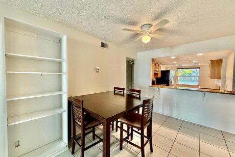 Copropriété à louer à Seminole, Floride: 2 chambres, 107.3 m2 № 2148478 - photo 12