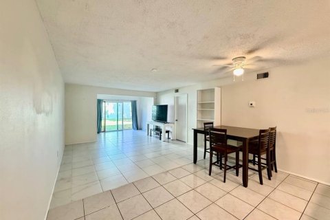 Copropriété à louer à Seminole, Floride: 2 chambres, 107.3 m2 № 2148478 - photo 10