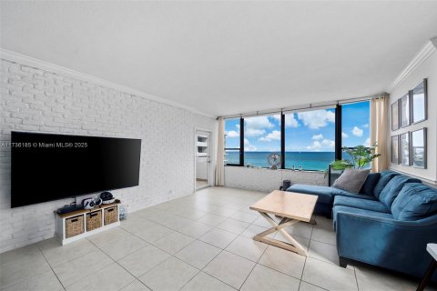 Copropriété à louer à Hollywood, Floride: 2 chambres, 110.55 m2 № 1864798 - photo 3