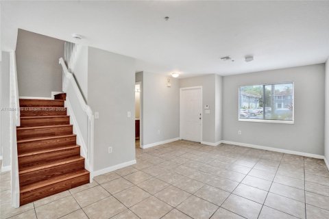 Adosado en alquiler en Pembroke Park, Florida, 3 dormitorios, 119.66 m2 № 1930966 - foto 16
