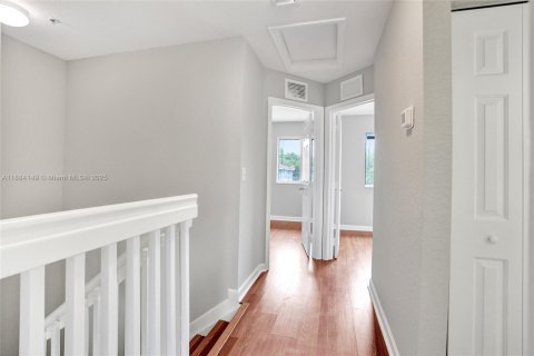 Adosado en alquiler en Pembroke Park, Florida, 3 dormitorios, 119.66 m2 № 1930966 - foto 25