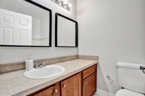 Adosado en alquiler en Pembroke Park, Florida, 3 dormitorios, 119.66 m2 № 1930966 - foto 4