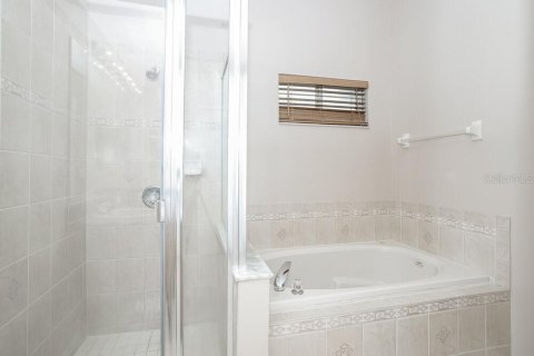 Villa ou maison à louer à Orlando, Floride: 4 chambres, 168.99 m2 № 2406985 - photo 10