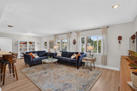 Villa ou maison à vendre à Saint Petersburg, Floride: 2 chambres, 125.98 m2 № 2149447 - photo 10