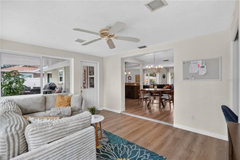Villa ou maison à vendre à Saint Petersburg, Floride: 2 chambres, 125.98 m2 № 2149447 - photo 27