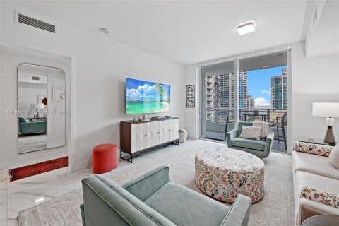 Copropriété à louer à Miami, Floride: 1 chambre, 84.17 m2 № 1975723 - photo 2