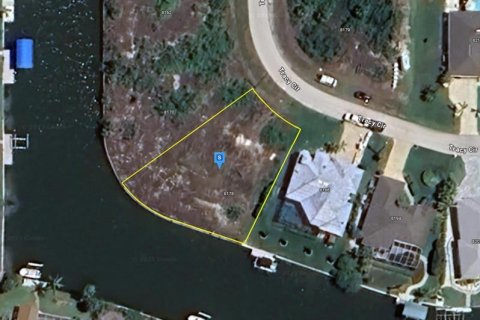Terreno en venta en Port Charlotte, Florida № 1835708 - foto 1