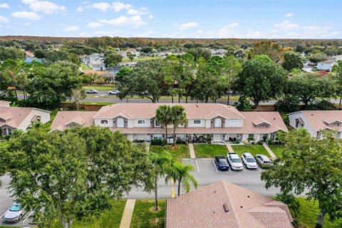 Townhouse in Orlando, Florida 3 bedrooms, 118.82 sq.m. № 2209573 - photo 25