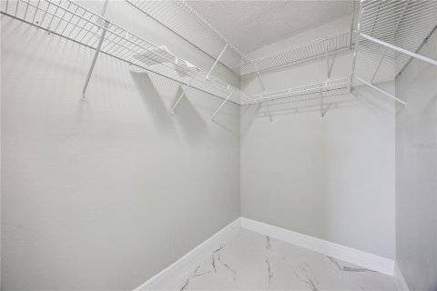 Townhouse in Orlando, Florida 3 bedrooms, 118.82 sq.m. № 2209573 - photo 14