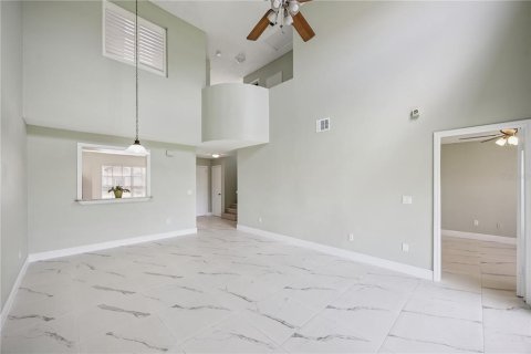 Townhouse in Orlando, Florida 3 bedrooms, 118.82 sq.m. № 2209573 - photo 3