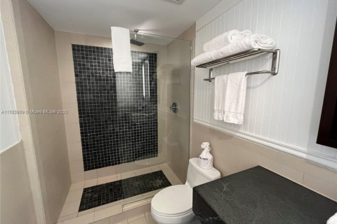 Condominio en venta en Sunny Isles Beach, Florida, 2 dormitorios, 111.58 m2 № 1702692 - foto 9