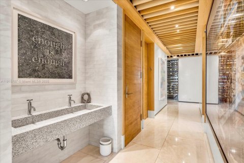 Condominio en venta en Key Biscayne, Florida, 4 dormitorios, 891.86 m2 № 1974615 - foto 13