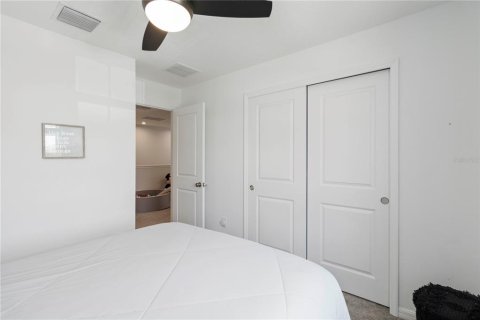 House in Palmetto, Florida 4 bedrooms, 215.53 sq.m. № 1801504 - photo 28