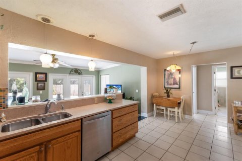 Villa ou maison à vendre à Bradenton, Floride: 3 chambres, 161.84 m2 № 1776619 - photo 16