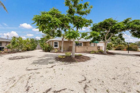 Villa ou maison à vendre à Bradenton, Floride: 3 chambres, 161.84 m2 № 1776619 - photo 6