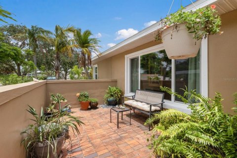 Villa ou maison à vendre à Bradenton, Floride: 3 chambres, 161.84 m2 № 1776619 - photo 8