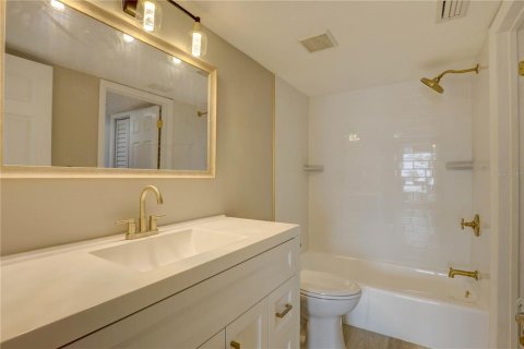 Condominio en venta en Saint Petersburg, Florida, 1 dormitorio, 69.21 m2 № 1902713 - foto 20