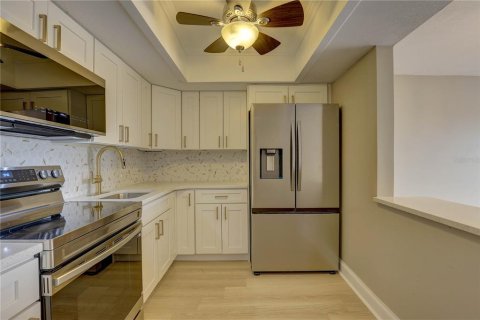 Condominio en venta en Saint Petersburg, Florida, 1 dormitorio, 69.21 m2 № 1902713 - foto 16