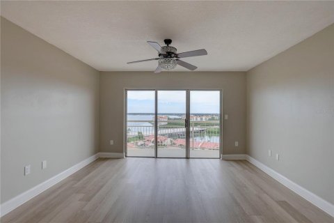 Condominio en venta en Saint Petersburg, Florida, 1 dormitorio, 69.21 m2 № 1902713 - foto 11