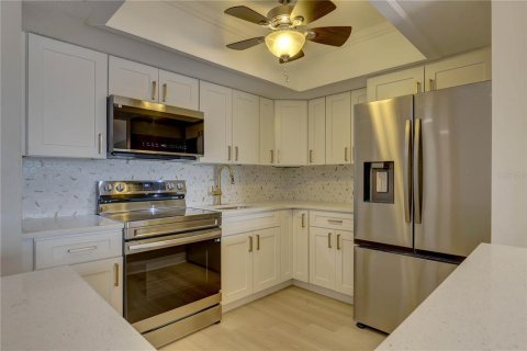 Condominio en venta en Saint Petersburg, Florida, 1 dormitorio, 69.21 m2 № 1902713 - foto 17