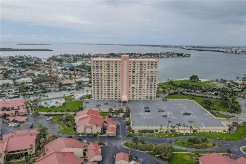 Condominio en venta en Saint Petersburg, Florida, 1 dormitorio, 69.21 m2 № 1902713 - foto 30