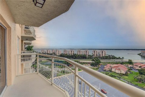 Condominio en venta en Saint Petersburg, Florida, 1 dormitorio, 69.21 m2 № 1902713 - foto 4