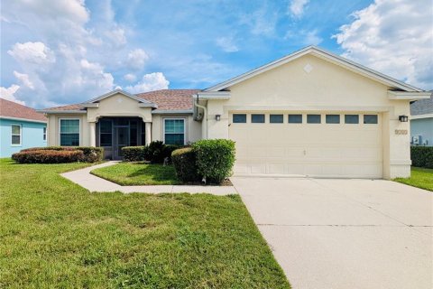 House in Lakeland, Florida 3 bedrooms, 171.5 sq.m. № 1844686 - photo 1