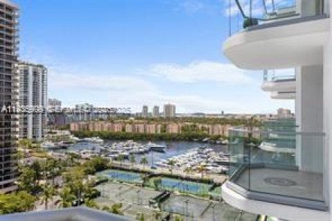 Condominio en venta en Aventura, Florida, 2 dormitorios, 169.55 m2 № 1994697 - foto 17