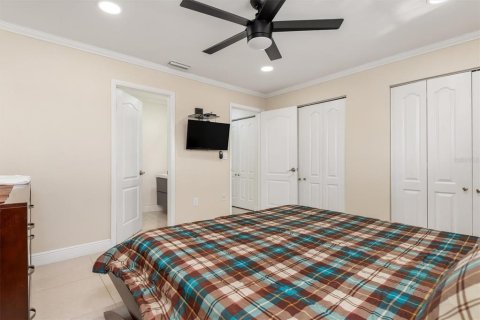 House in Port Charlotte, Florida 3 bedrooms, 148.36 sq.m. № 1615032 - photo 13