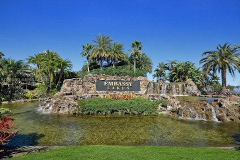 Снять в аренду таунхаус в Купер-Сити, Флорида 3 спальни, 154.78м2, № 2010009 - фото 21