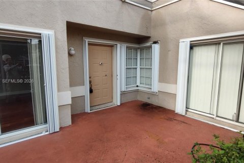 Снять в аренду таунхаус в Купер-Сити, Флорида 3 спальни, 154.78м2, № 2010009 - фото 4