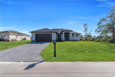 Casa en venta en Lehigh Acres, Florida, 3 dormitorios, 164.99 m2 № 2056315 - foto 30
