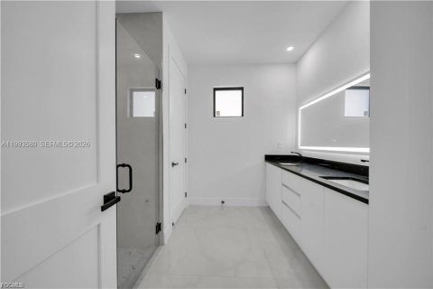 Casa en venta en Lehigh Acres, Florida, 3 dormitorios, 164.99 m2 № 2056315 - foto 22