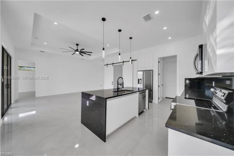 Casa en venta en Lehigh Acres, Florida, 3 dormitorios, 164.99 m2 № 2056315 - foto 8