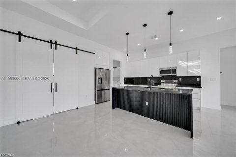 Casa en venta en Lehigh Acres, Florida, 3 dormitorios, 164.99 m2 № 2056315 - foto 5